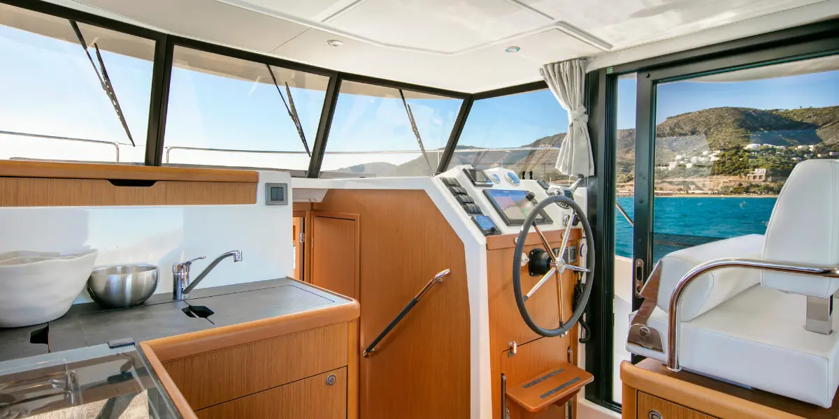 Swift Trawler 35 int